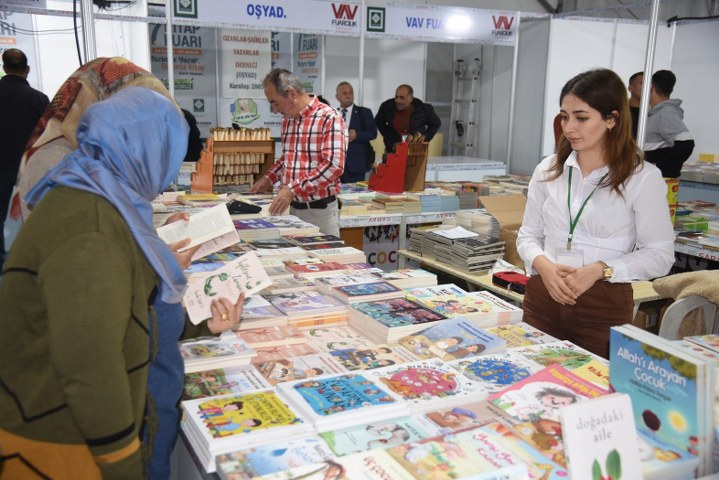 OSMANİYE BELEDİYESİ KİTAP FUARI 10 NİSAN’DA KİTAPSEVERLERE KAPILARINI AÇIYOR